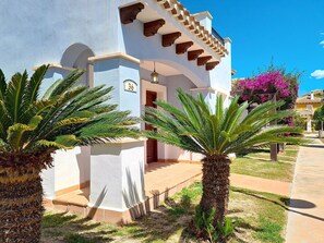 Exterior detail - Villa with private pool and golf course views (Torre Pacheco)