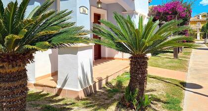 Villa mit privatem Pool und Blick auf den Golfplatz