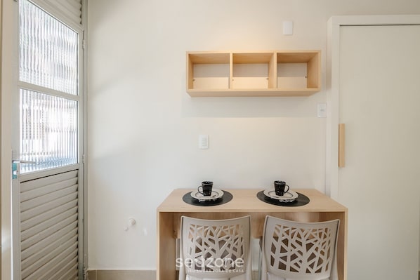 Basic Apartment | Interior