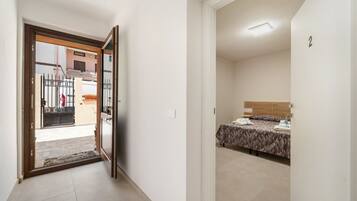 1 bedroom, bed sheets