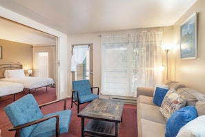 2 chambres, fer et planche à repasser, Wi-Fi gratuit, draps fournis