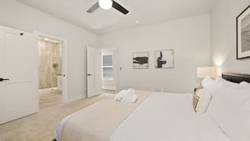 3 bedrooms, iron/ironing board, WiFi, bed sheets