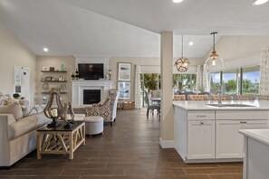 TV connectée, table de tennis de table