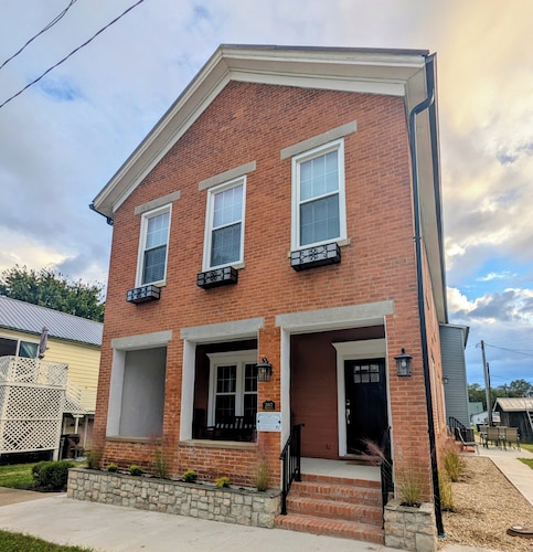 The Historic Tin Shop – A Cozy Retreat in the Heart of Augusta