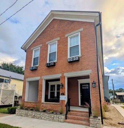 The Historic Tin Shop – A Cozy Retreat in the Heart of Augusta