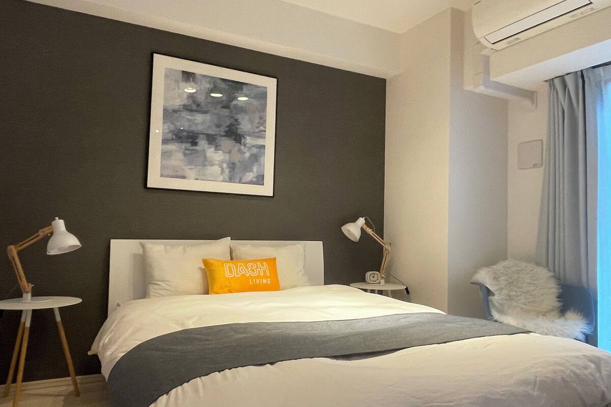 Sensational Sanctuary: 1BR Suite in Ningyocho | Desk, WiFi (free), individually furnished