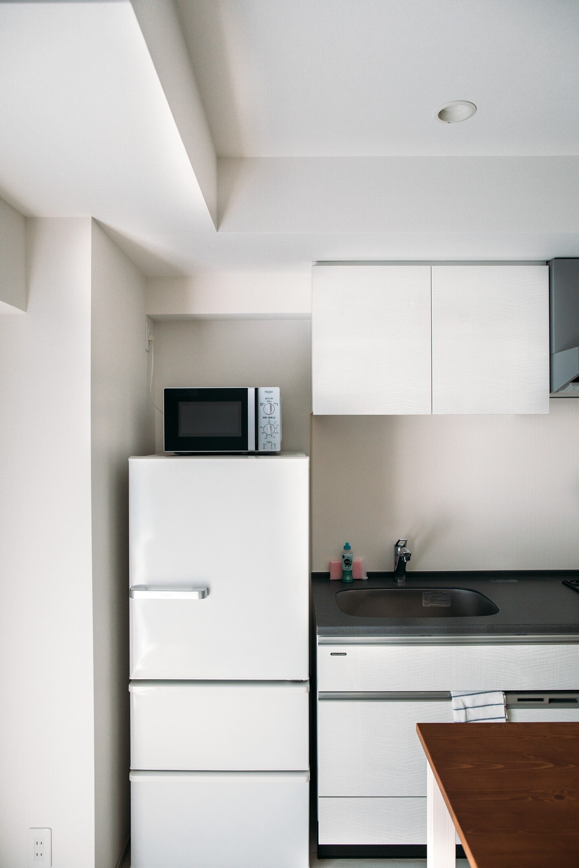 Chambre double, non-fumeur | Cuisine privée | Réfrigérateur grande capacité avec congélateur, four à micro-ondes