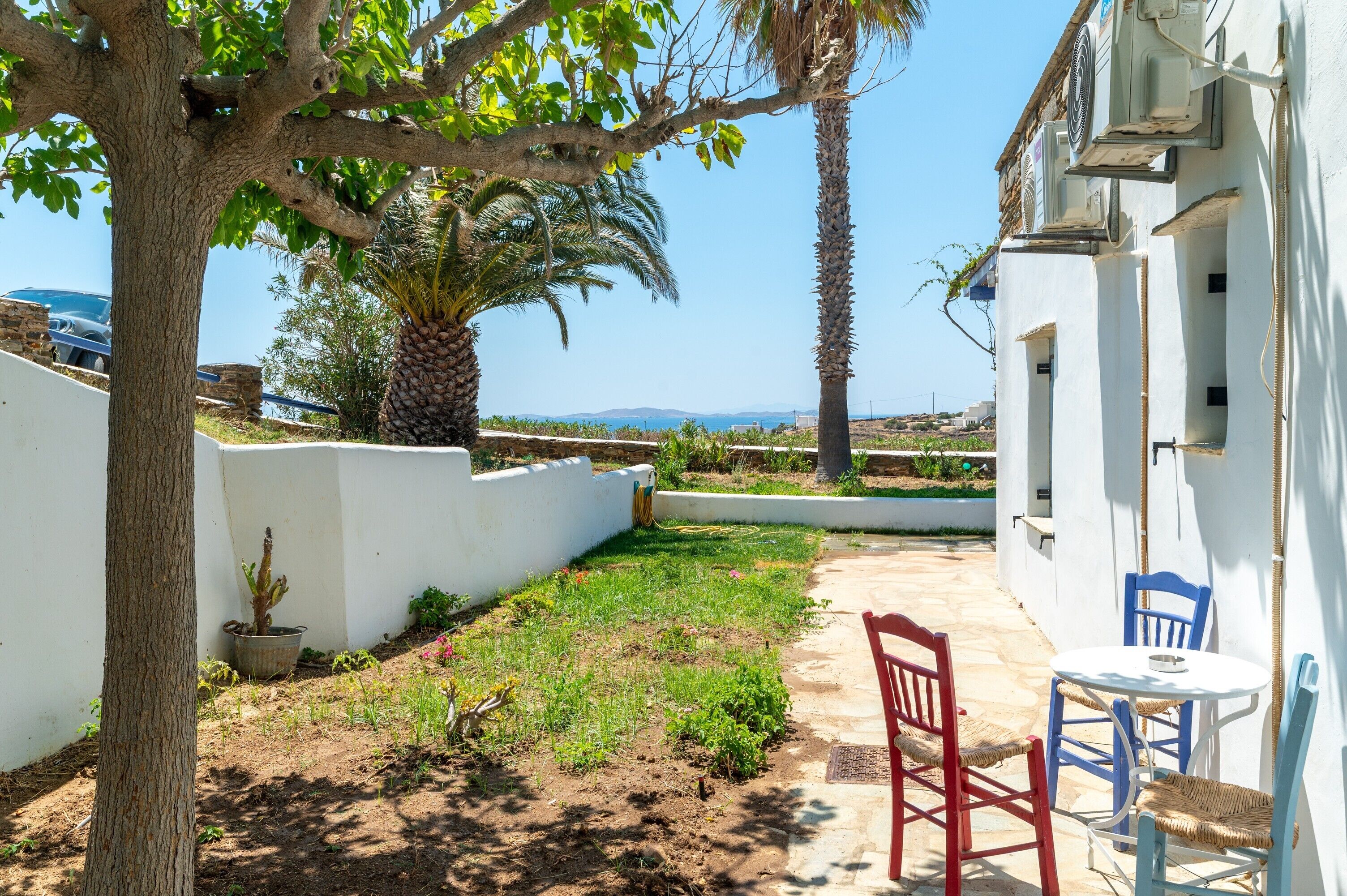 屋外ダイニングエリア