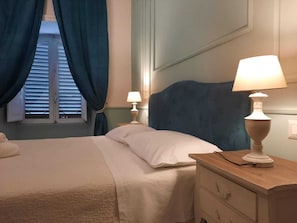 In-room safe, desk, laptop workspace, blackout curtains