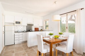 Réfrigérateur, micro-ondes, four, lave-vaisselle