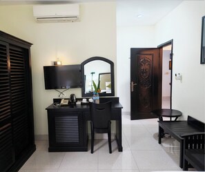 Standard Twin Room, Private Bathroom