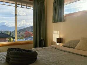 2 chambres, fer et planche à repasser, lit parapluie, Wi-Fi