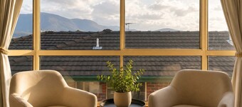Lindisfarne Loft Near CBD