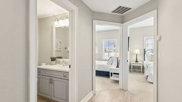 3 bedrooms, iron/ironing board, free WiFi, bed sheets