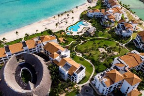 Exterior - Ocean View Retreat in Cap Cana – Pool + Private Beach (Punta Cana)