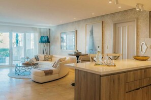 TV - Ocean View Retreat in Cap Cana – Pool + Private Beach (Punta Cana)