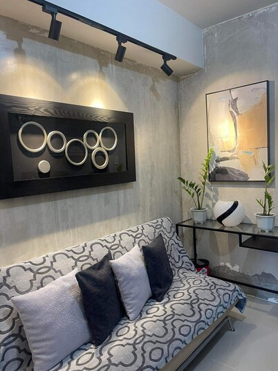 Sea Residences MOA Arena SMX BY DARPM