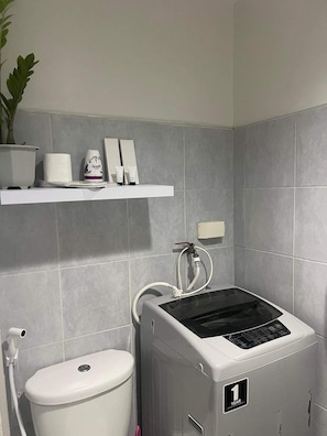 Condo, 1 Bedroom, Non Smoking | Bathroom