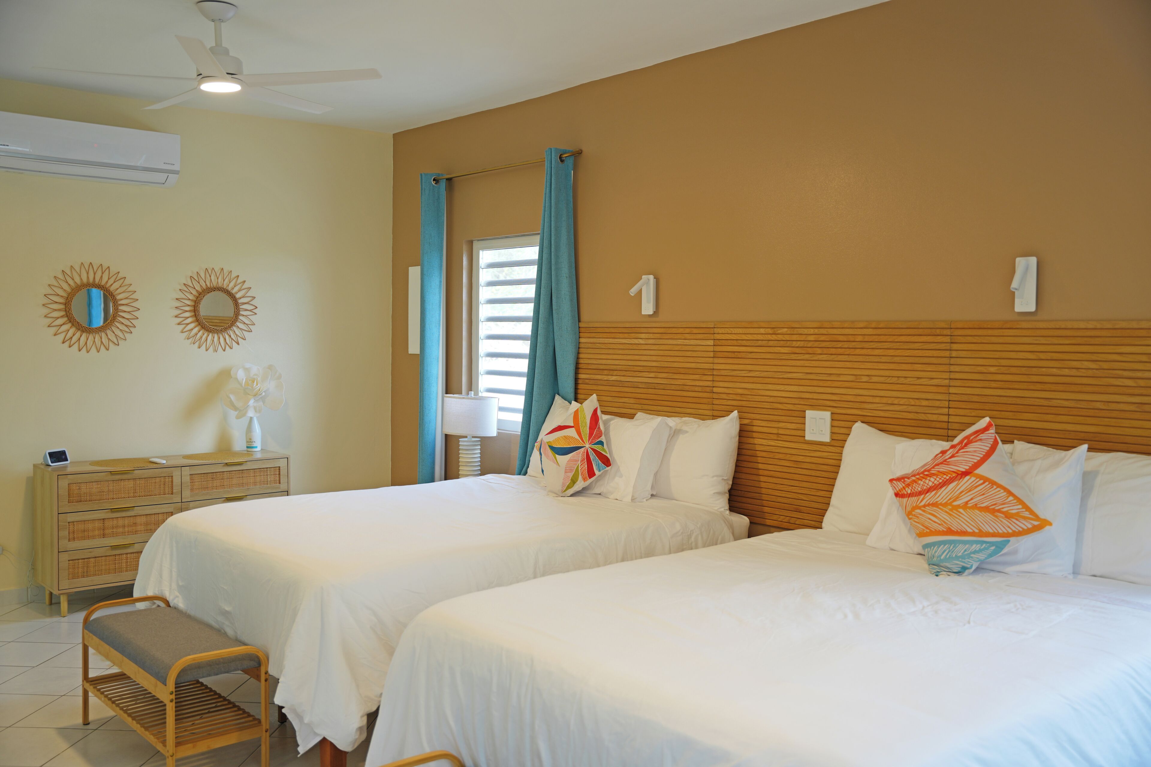 1 habitación, tabla de planchar con plancha, wifi y ropa de cama 