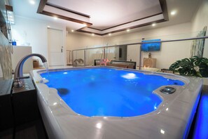 Superior-Suite | Eigener Whirlpool