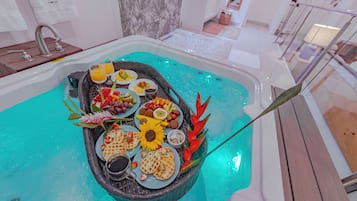 Superior Suite | Private spa tub