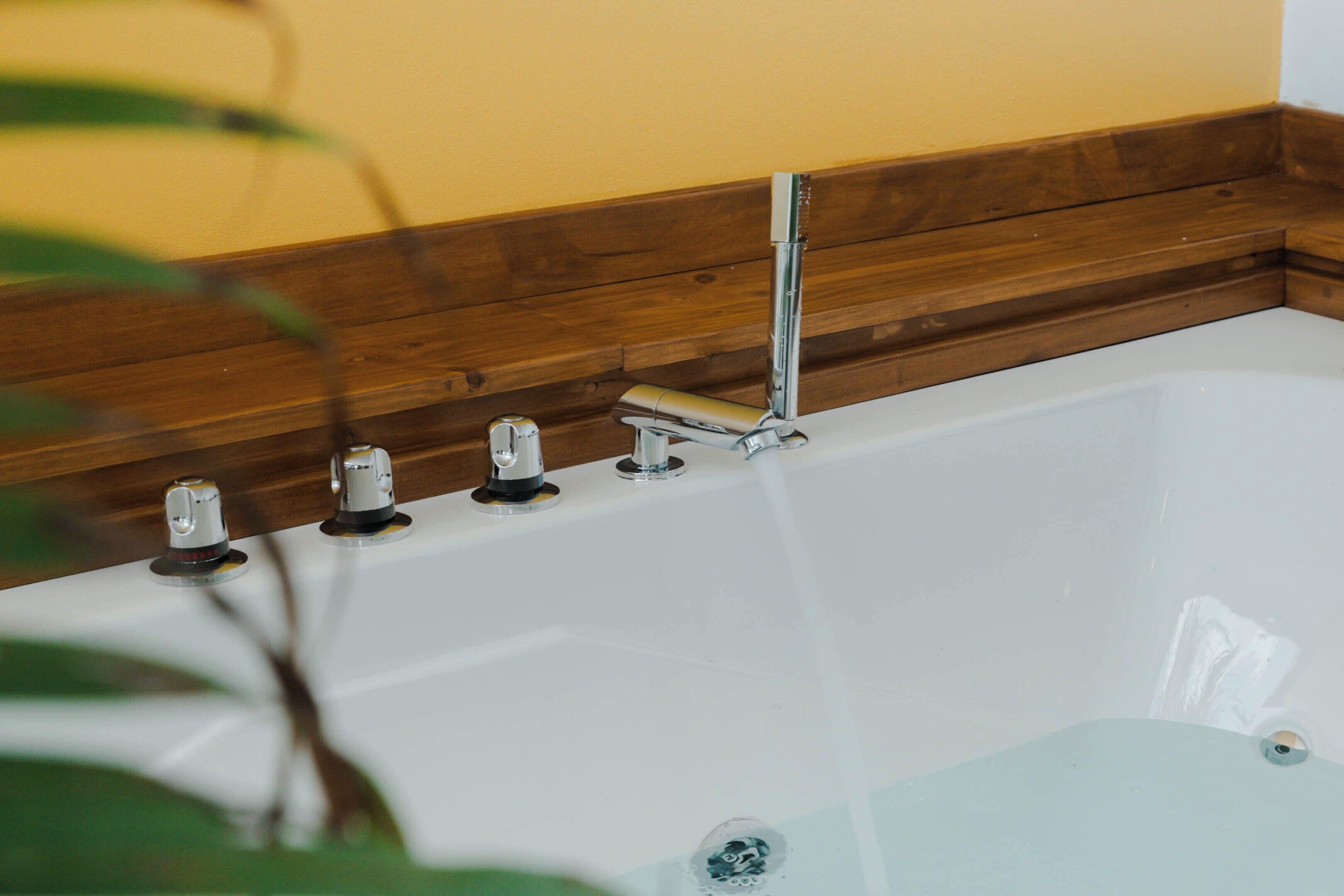 Apartamento conforto | Banheira de hidromassagem particular