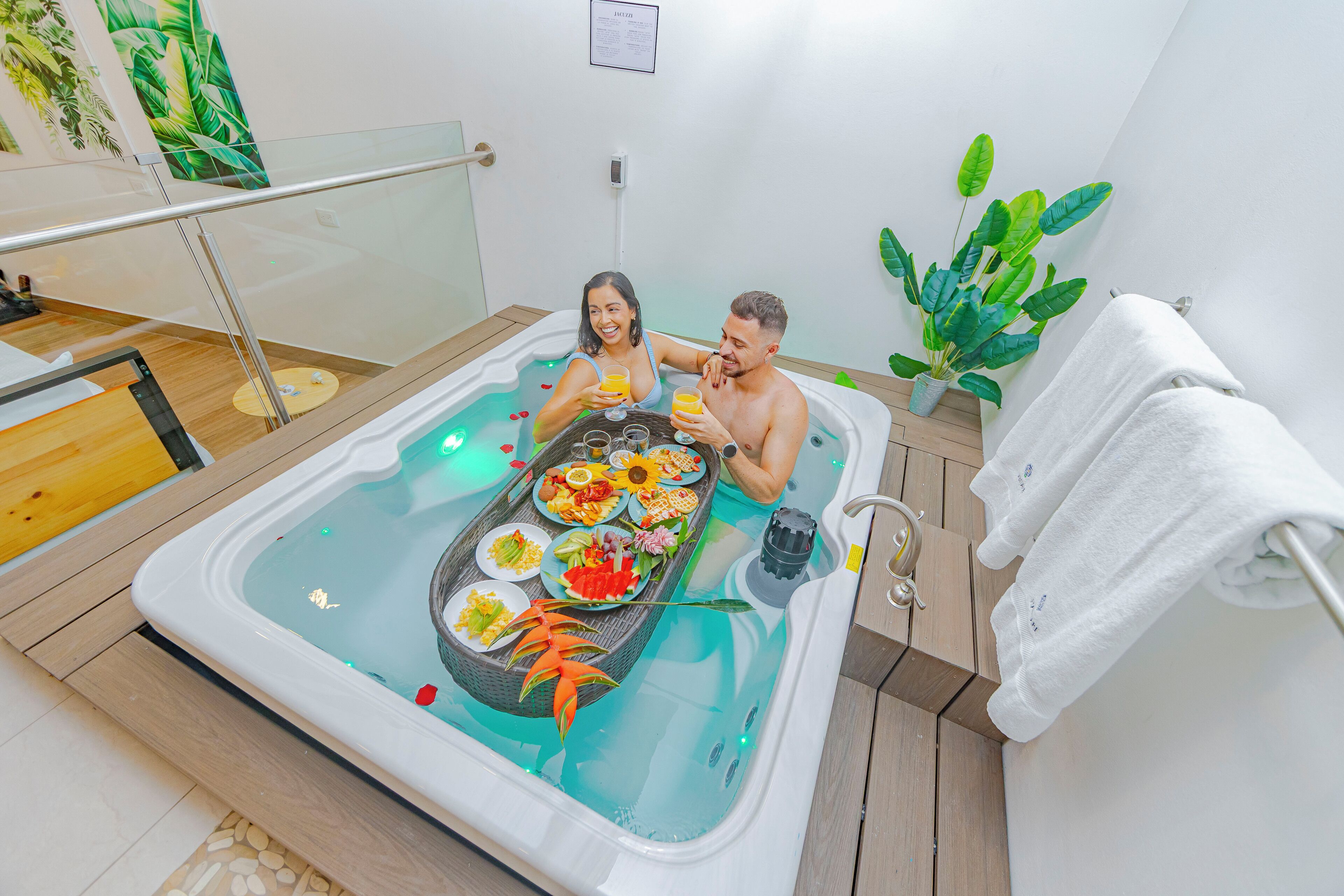 Superior Suite | Private spa tub