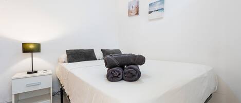 2 間睡房、熨斗/熨衫板、Wi-Fi、床單