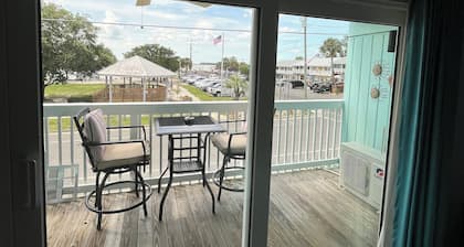 Charming Condo 231 in adorable Cedar Key
