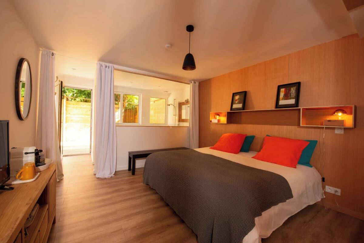 Habitación Confort doble, vistas al jardín | Sistema de insonorización y wifi gratis
