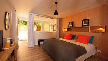 Habitación Confort doble, vistas al jardín | Sistema de insonorización y wifi gratis