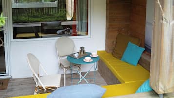 Habitación doble Confort, vista al jardín | Terraza o patio