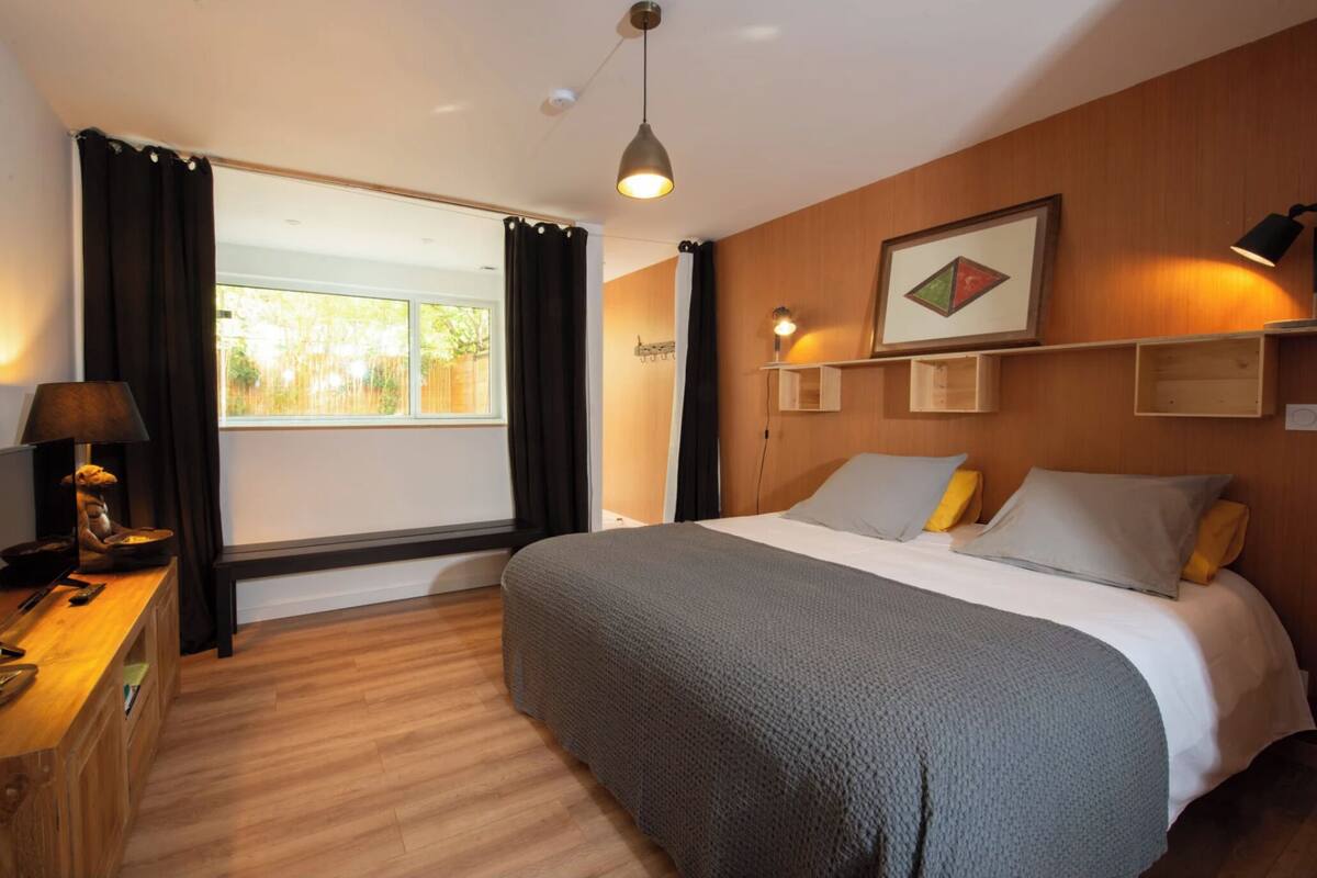 Habitación Confort doble, vistas al jardín | Sistema de insonorización y wifi gratis