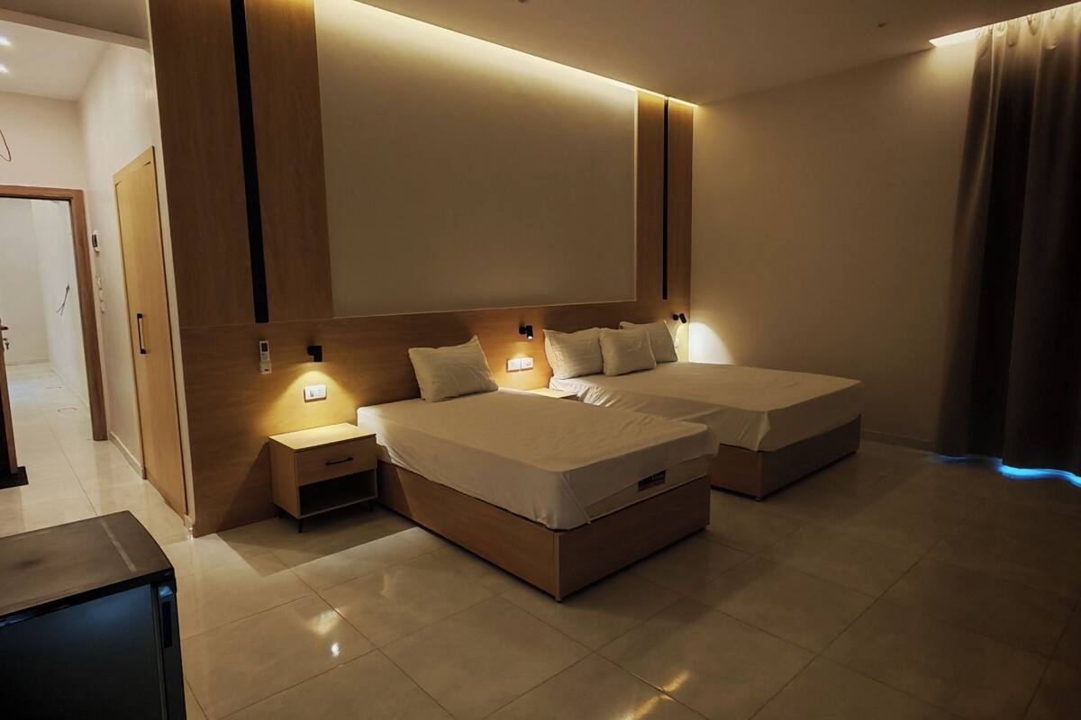 Deluxe Double Room, City View | In-room safe, laptop workspace, blackout drapes, soundproofing