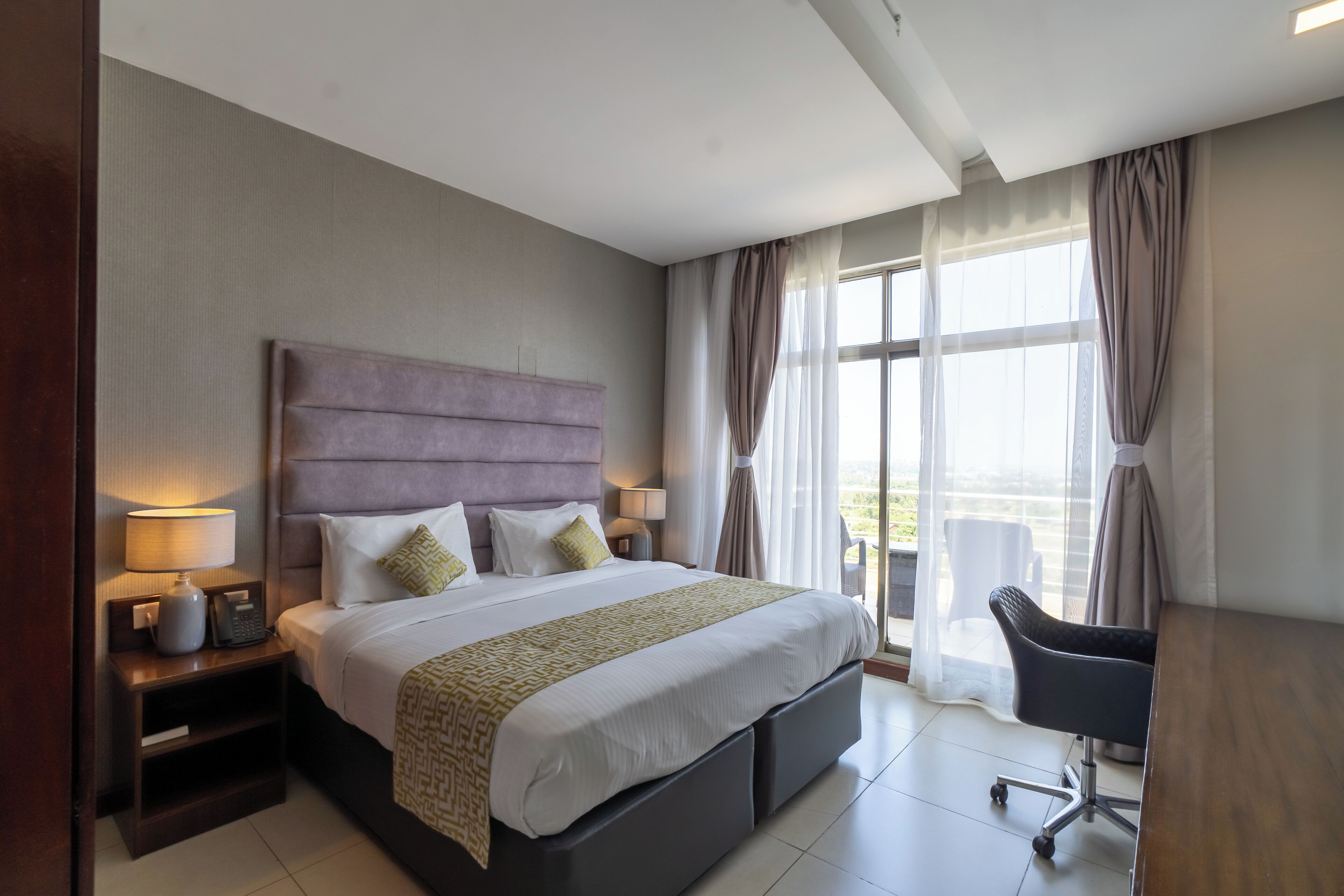 Chambre exécutive, 1 très grand lit, non-fumeur, vue sur le lac | Vue de la chambre