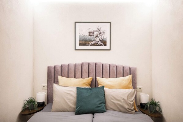 1 bedroom, free WiFi, bed sheets