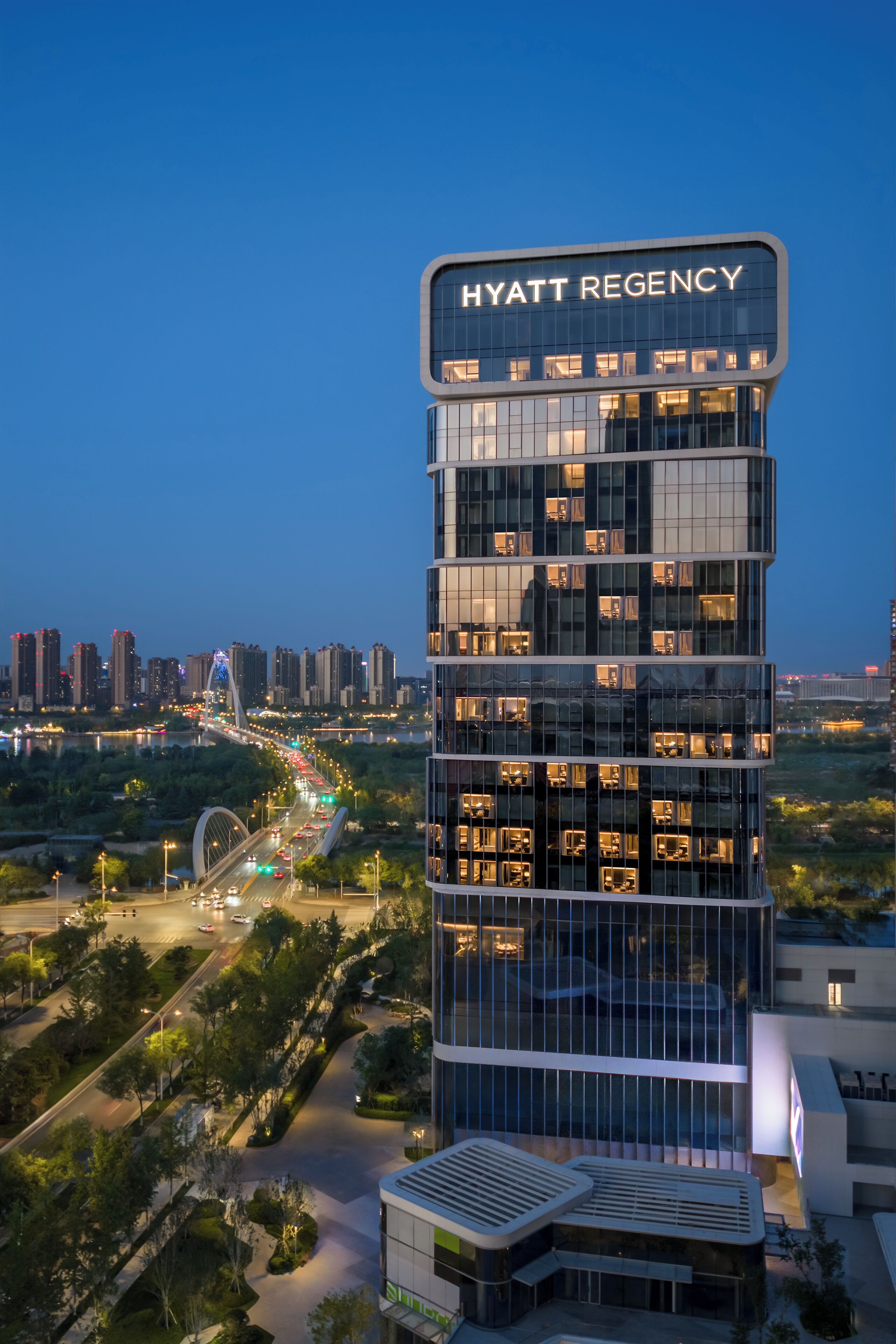 المنشأة من الخارج