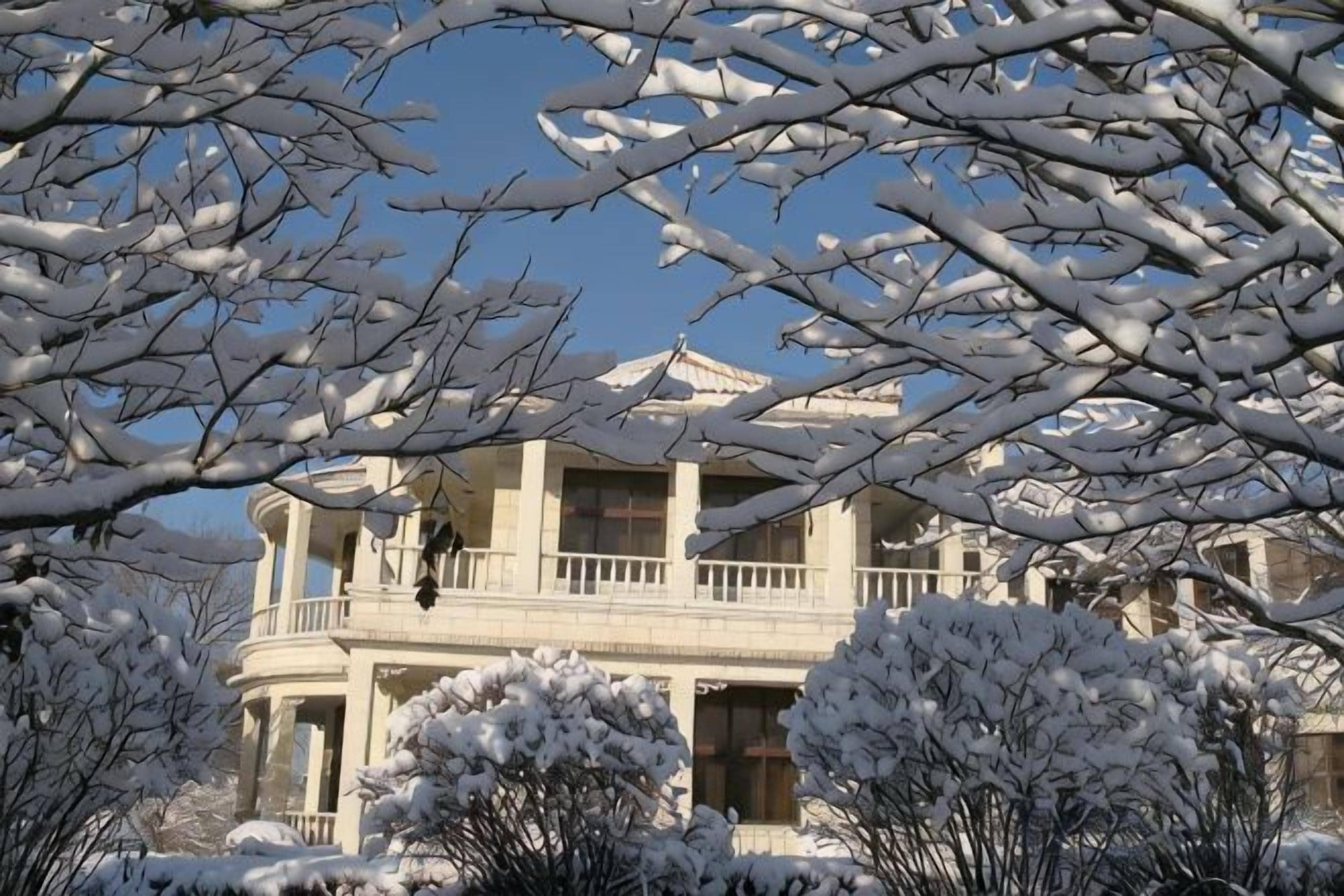 المنشأة من الخارج