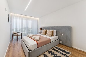 1 chambre, fer et planche à repasser, accès à Internet, literie fournie