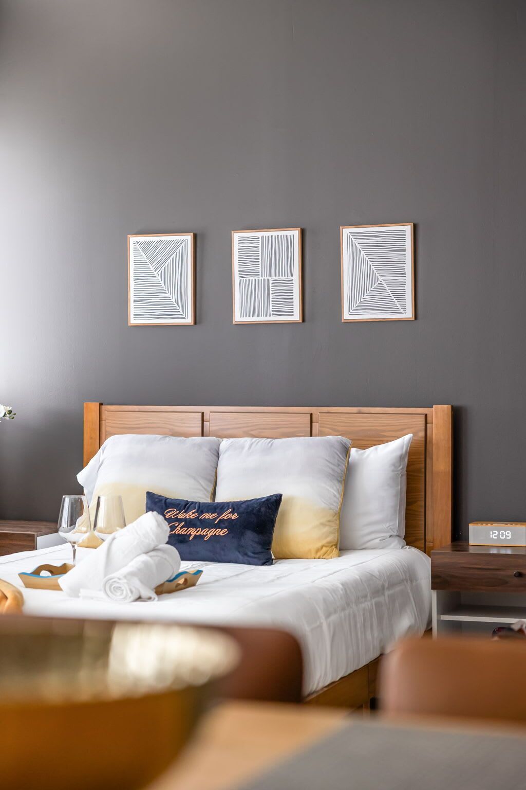 1 chambre, bureau, fer et planche à repasser, Wi-Fi