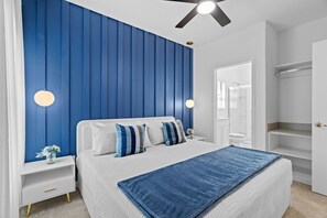 5 bedrooms, desk, iron/ironing board, travel crib