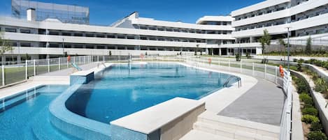 Seasonal outdoor pool