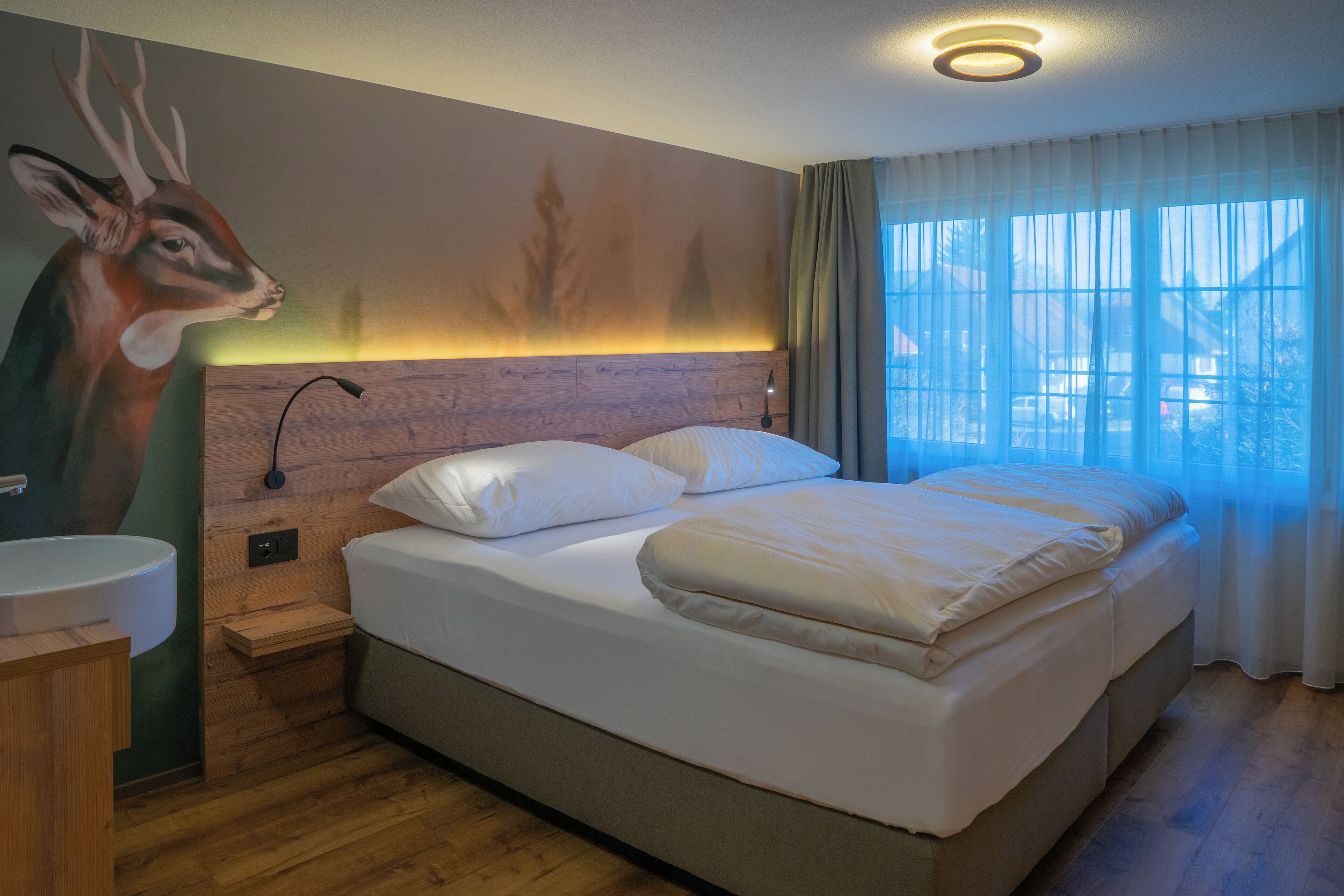 Standard Double or Twin Room | In-room safe, desk, blackout drapes, free WiFi