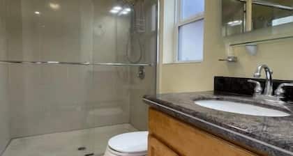 Large Private Level 2-bedroom Garden en-suite San Francisco
