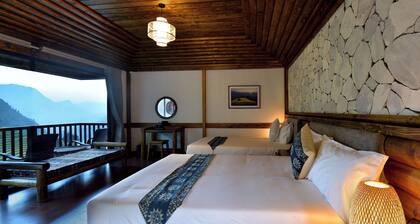 4-bedroom resort in terrific Lao Cai with WiFi, AC