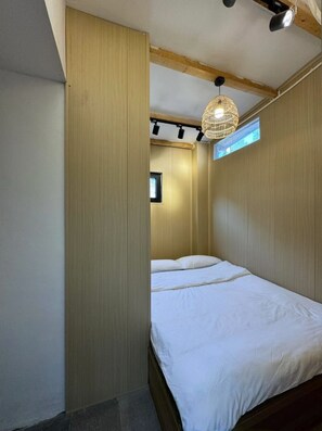 Family Studio | Hypo-allergenic bedding, free WiFi, bed sheets - Forbidden City Hutong Courtyard (Beijing)