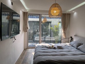 Twin Room, Bathtub, Courtyard View | Free WiFi