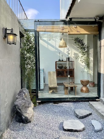 Terrace/patio. Chenyuan Inn Near the Forbidden City