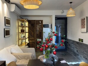 Reception - Forbidden City Hutong Courtyard (Beijing)