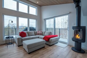 TV, fireplace, stereo - Spa & Sauna - Chalet Le Lea (Saint-Côme)